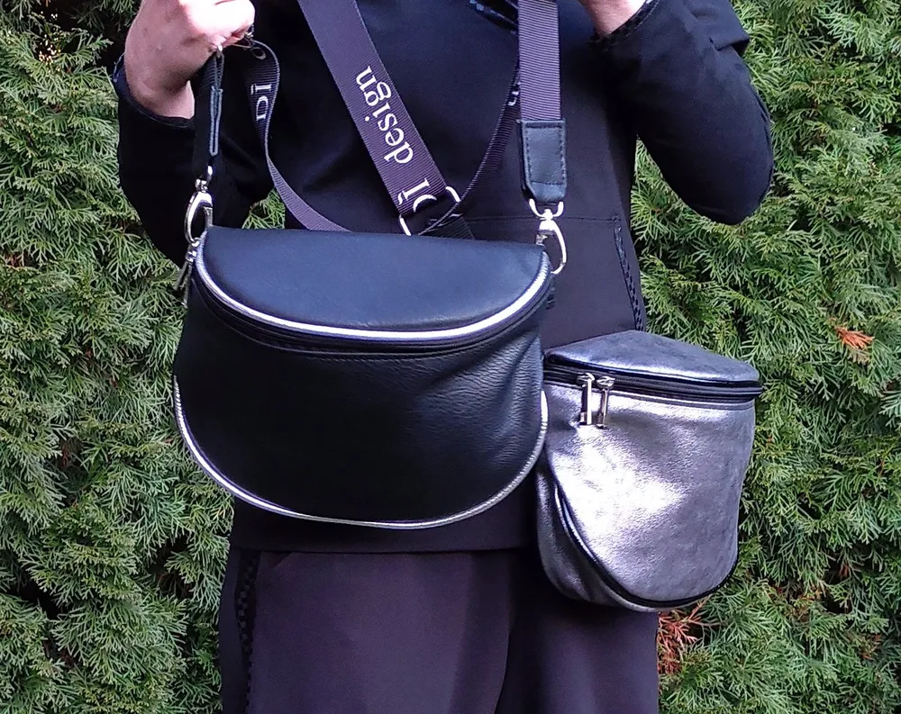 Crossbody kabelka 2226 černá, zlatá barva